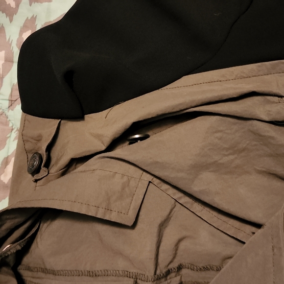 Black and olive jacket - Picture 2 of 3